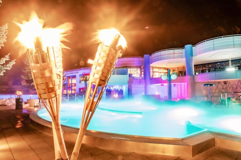 Aqua_Mystica_2_Leukerbad_Therme_-MyLeukerbadAG